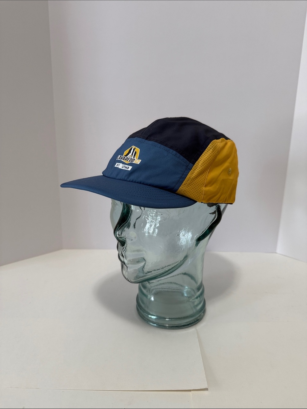 Buff lavaredo Colorblock Cap in Navy, Blue & Mustard